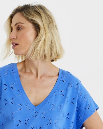 Broderie V-Neck T-Shirt