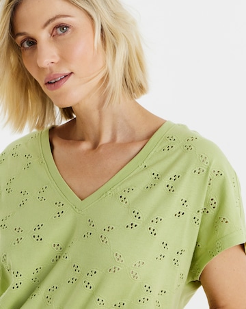 Broderie V-Neck T-Shirt