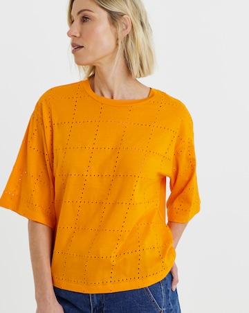 Broderie Crew Neck Boxy T-Shirt
