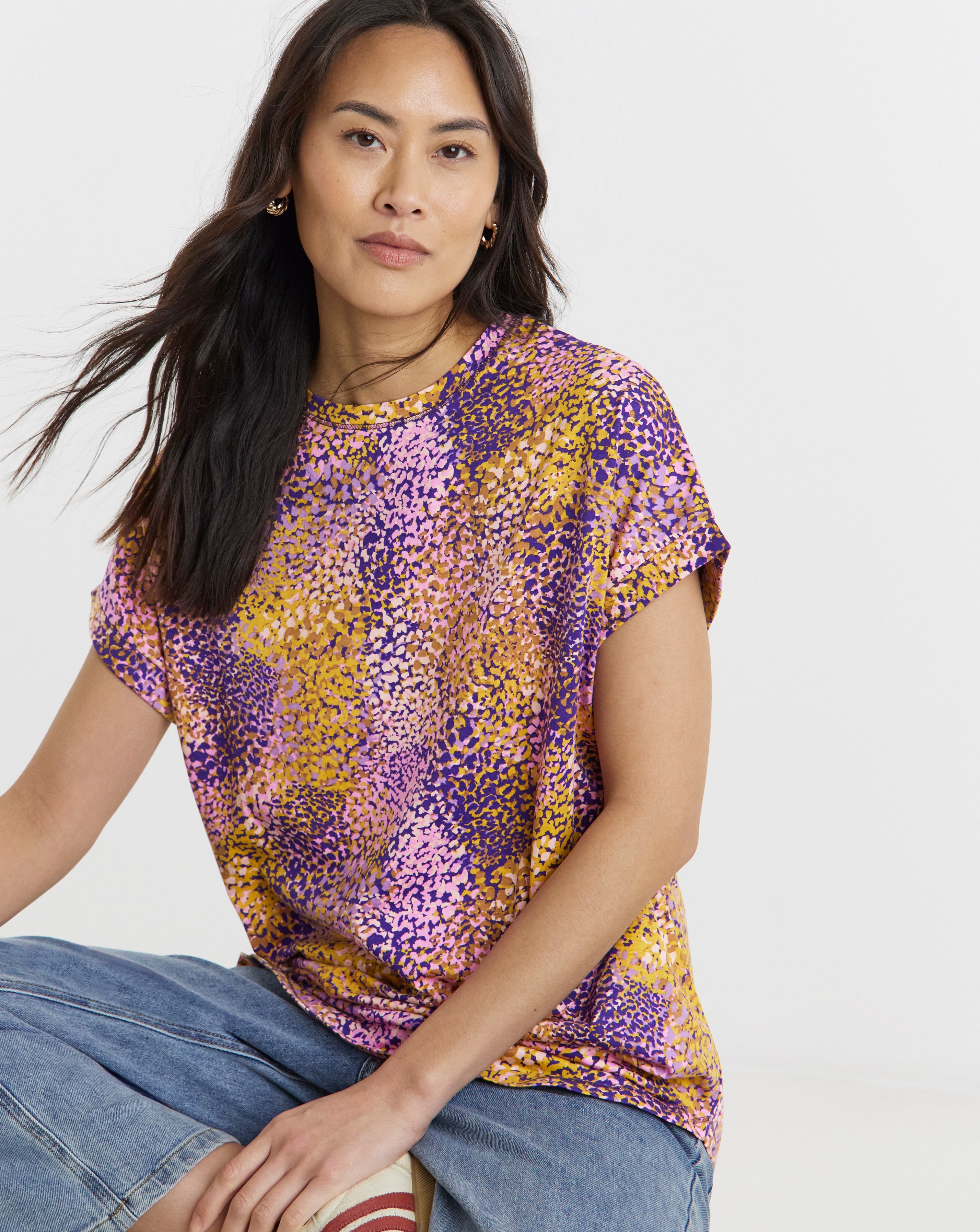 The Longline Short Sleeve Curved Hem Top