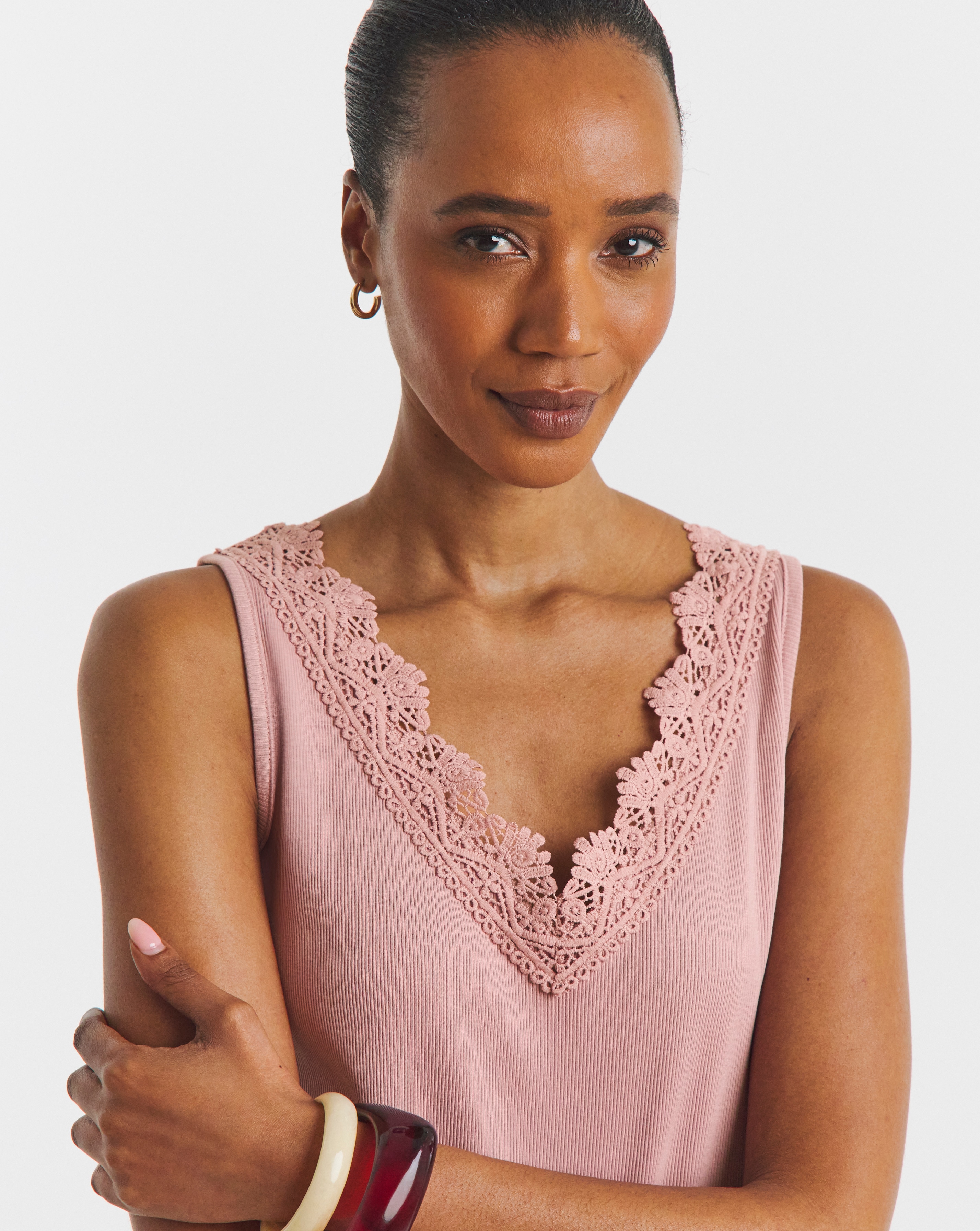 New In - V-Neck Lace Trim Vest