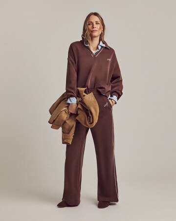 Anthology Logo Collared Sweatshirt