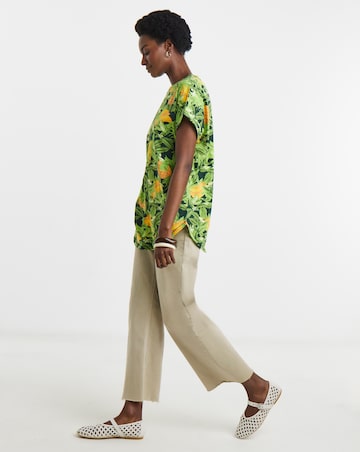 The Longline Short Sleeve Curved Hem Top