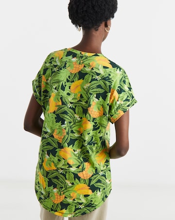 The Longline Short Sleeve Curved Hem Top