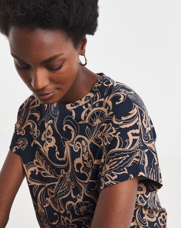 Longline Short Sleeve Curved Hem Top