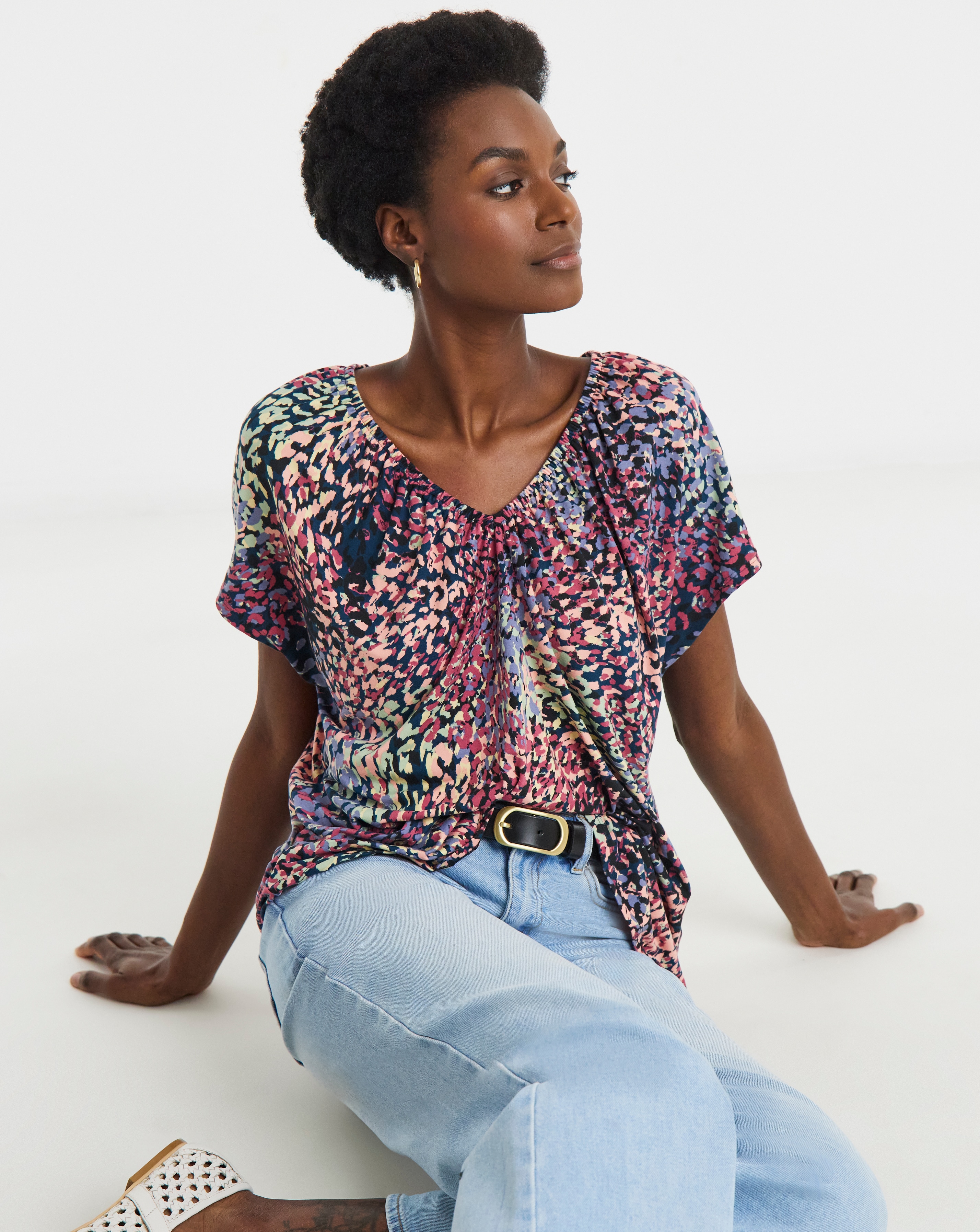 New In - V-Neck Top