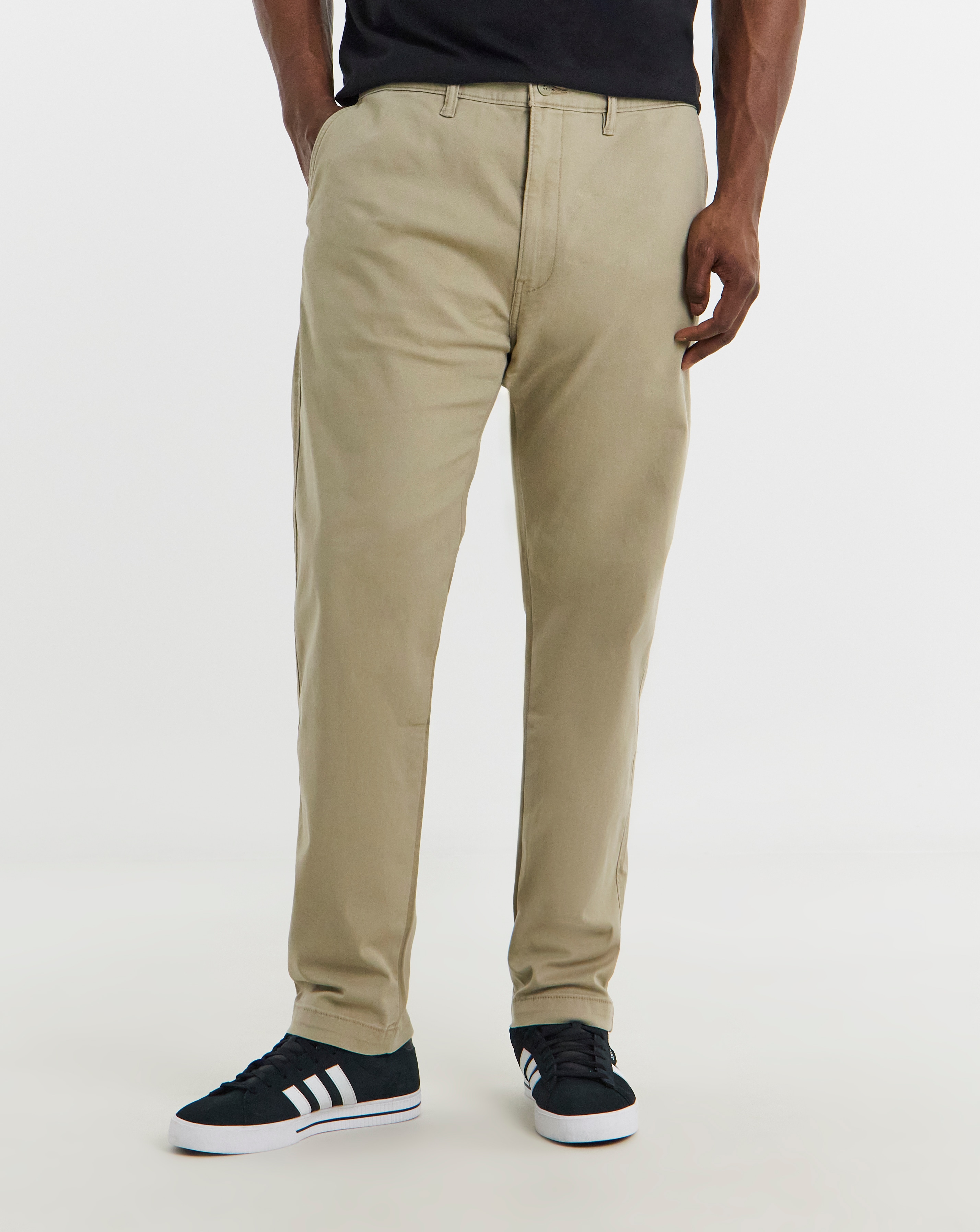New In - Levi's Classic Taper Chino - Neutral