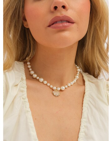 Inicio Gold Plated Pearl and Crystal Shell Necklace - Gift Pouch