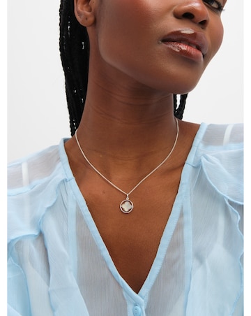 Inicio Sterling Silver Plated Mother of Pearl Clover Pendant - Gift Pouch