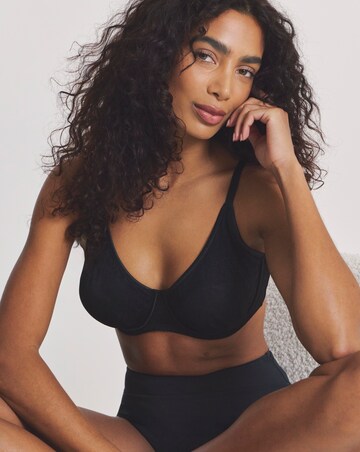 Pretty Secrets Moulded Lace Wired Bra (B-F) Black