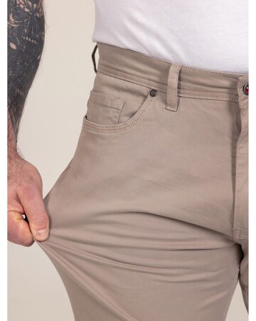 D555 Kelvin 1-Stone Tapered Fit Five Pocket Stretch Chino With Peach Finish