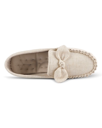 Isotoner Ladies Linen Bow Moccasin Slipper