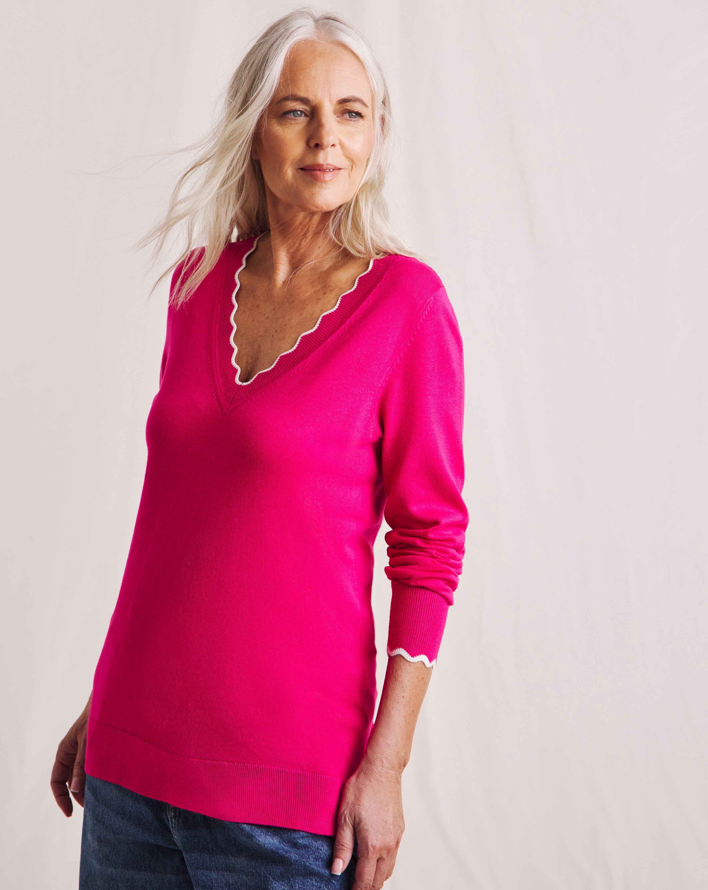 Julipa Scalloped V-Neck Jumper