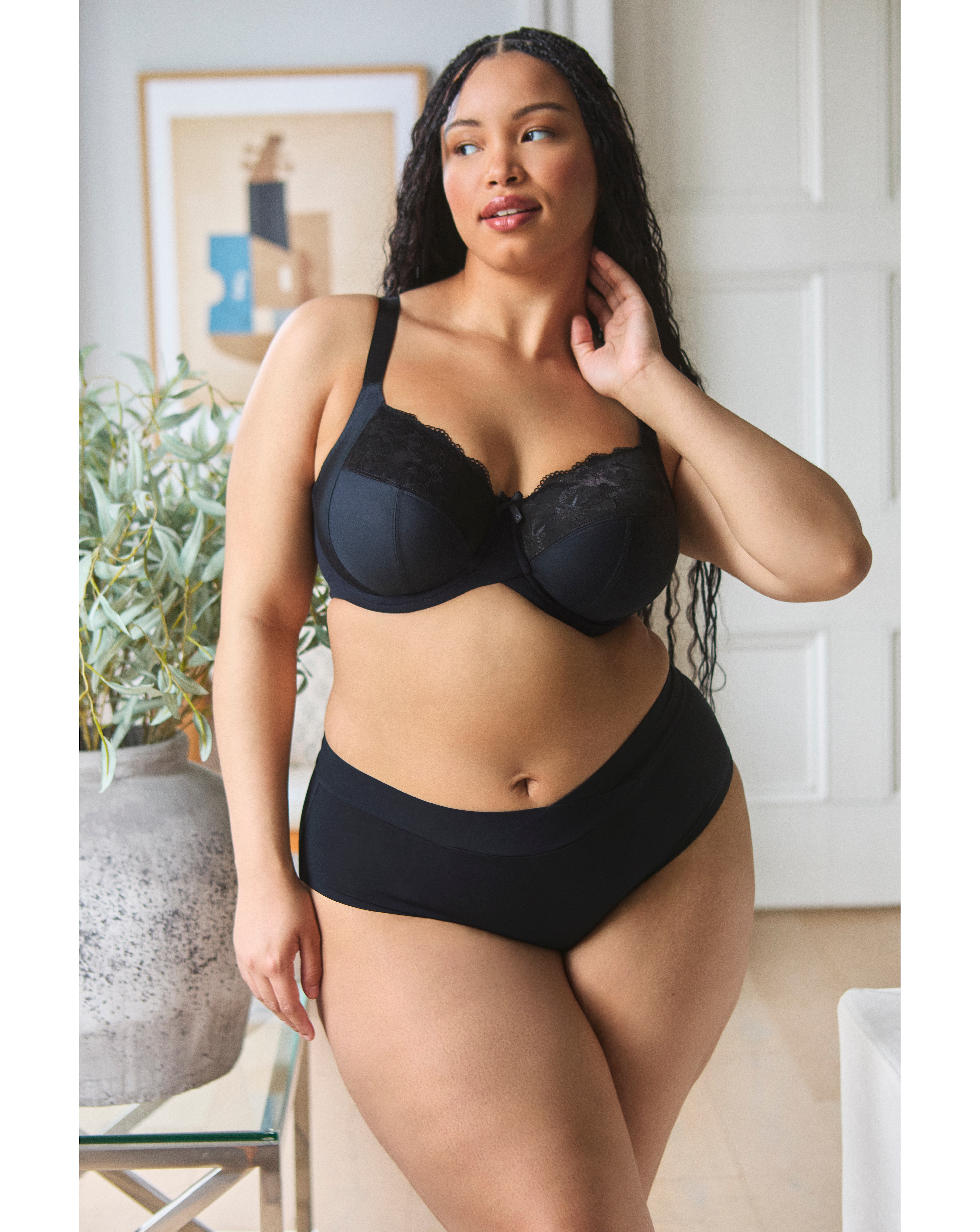 Sculptresse Amara Full Cup Black Bra