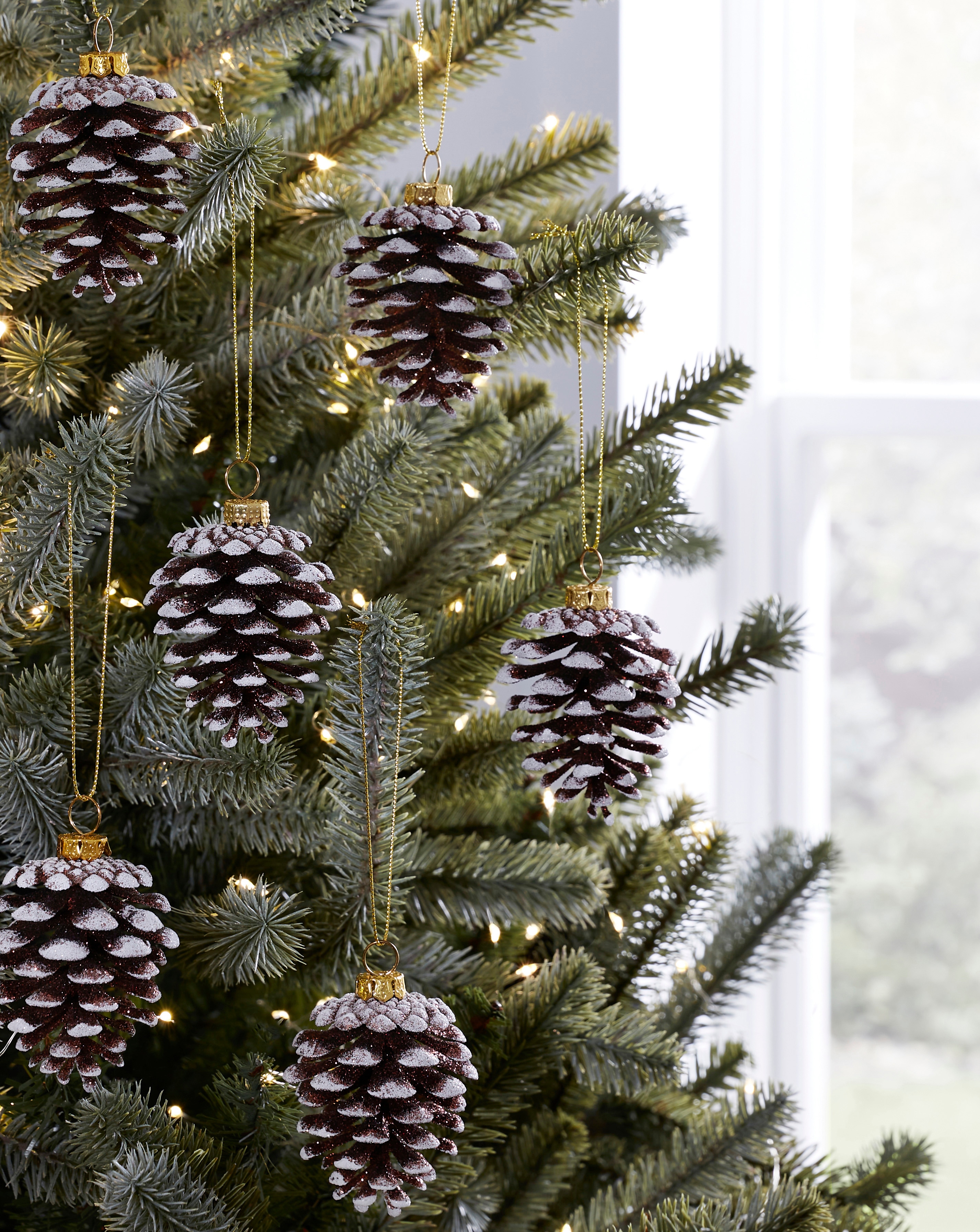 Set of 9 Hanging Pinecones with Glitter