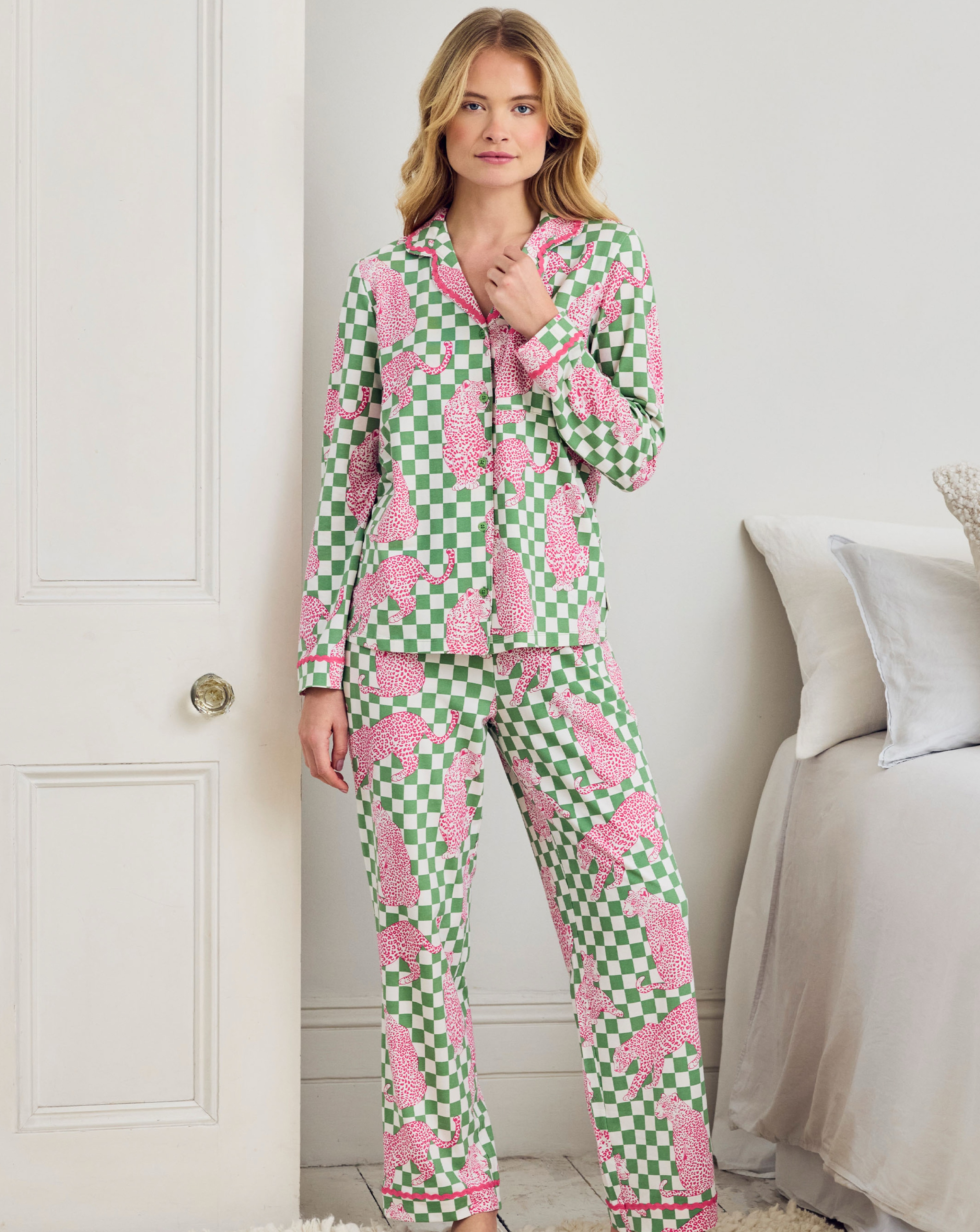 Chelsea Peers Classic Long Button Up Set