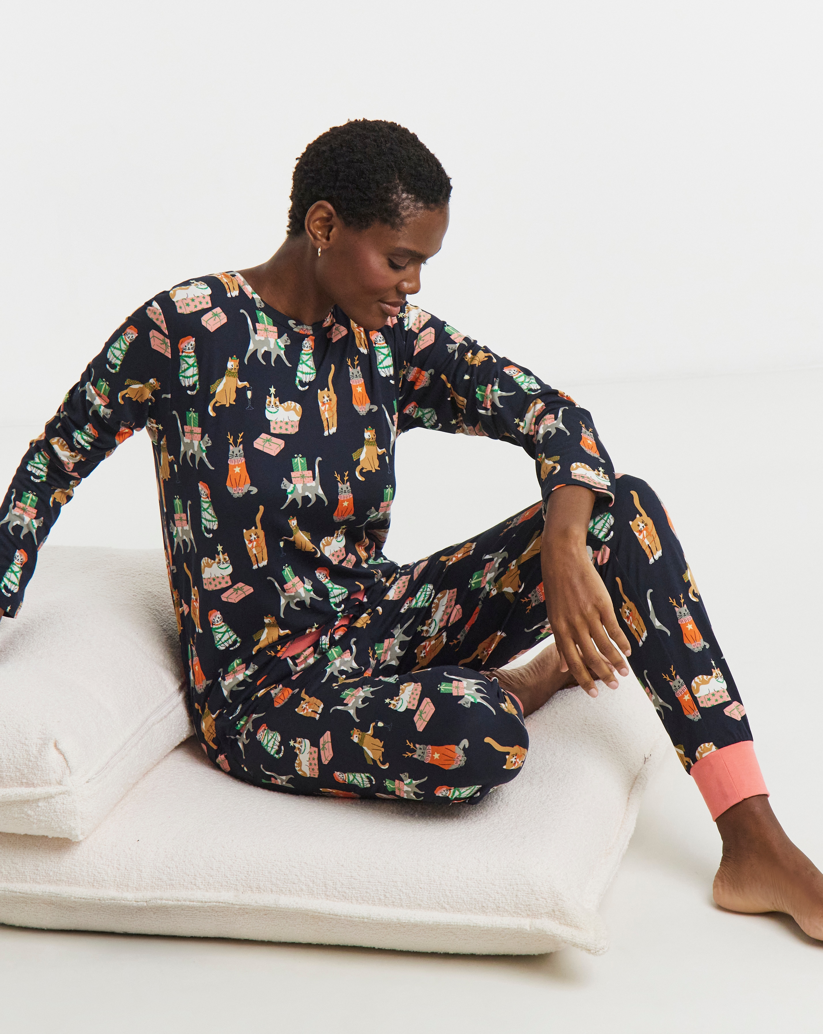 Chelsea Peers Crew Neck PJ Set