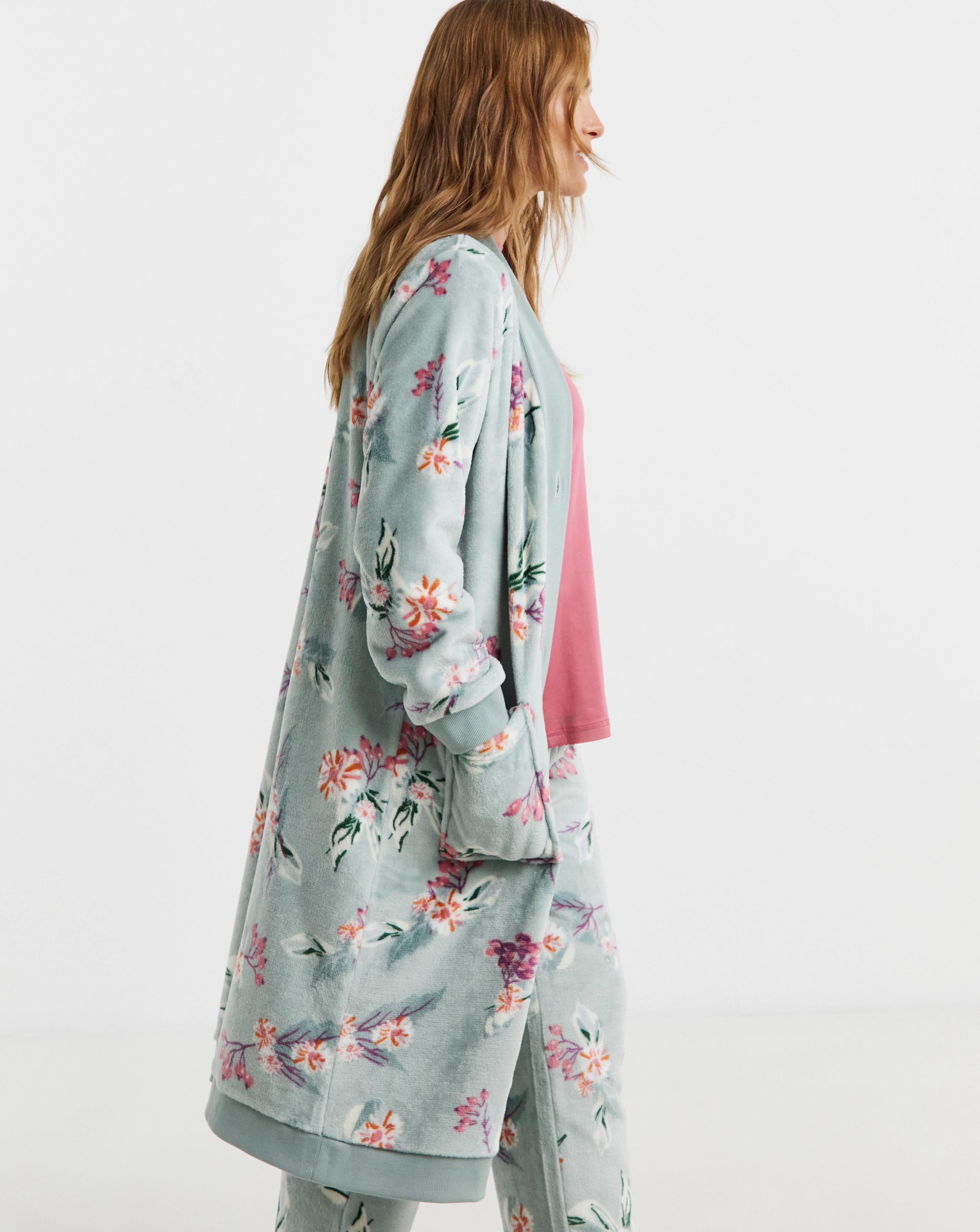 Julipa 3 Piece Lounge Set