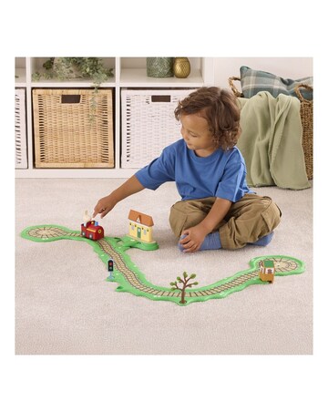 Peppa Pig Whizz Around Clickety Clack Train Set