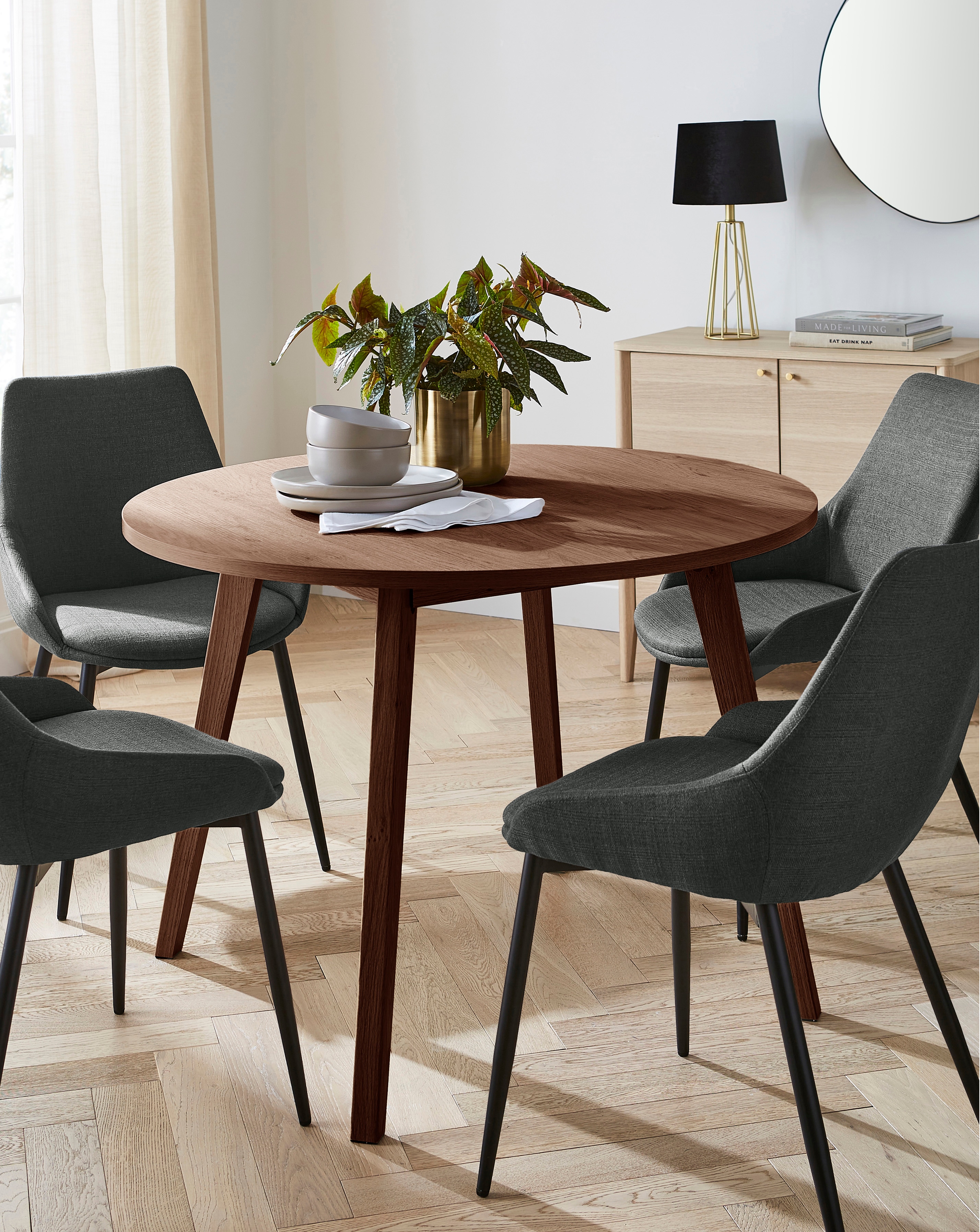 Oslo Table with 4 Etta Fabric Chairs