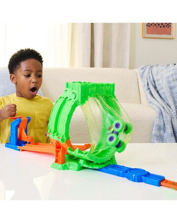 Wheels Monster Trucks Chaos Slime Loop