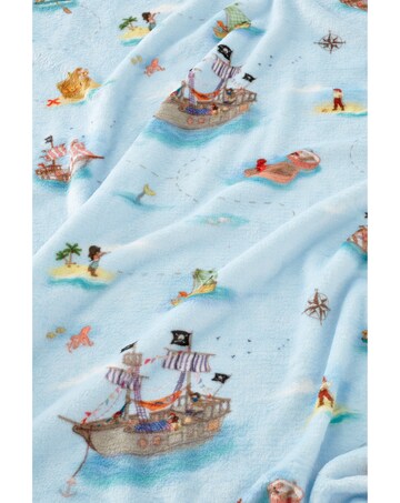 Belle & Boo Pirates Cosy Fleece Blanket Throw