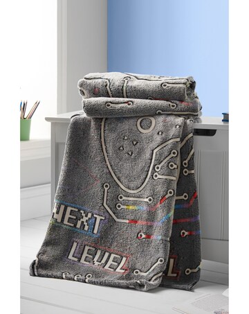 Catherine Lansfield Game Over Glow in the Dark Fleece Cosy Fleece Blanket Throw