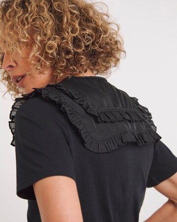 Black Cotton Frill Collar