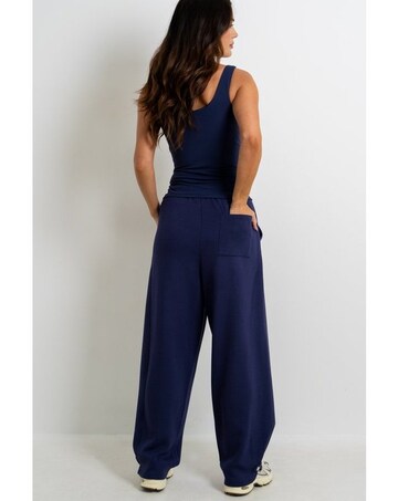 Pour Moi The Peachy Soft Premium Barrel Jogger