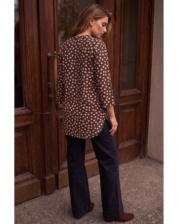 Roman Spot Gold Button Top