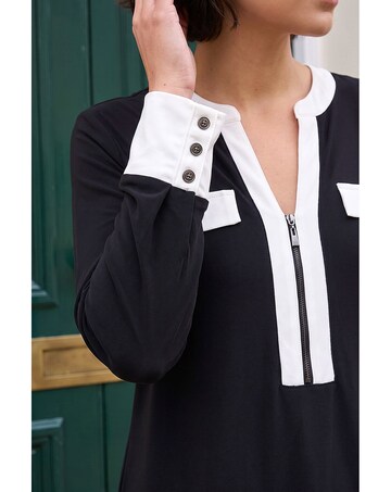Roman Contrast Zip Stretch Top