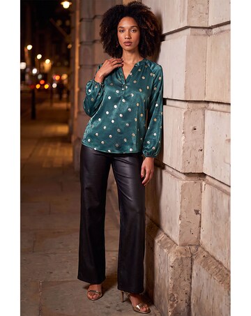 Roman Foil Spot Button Top