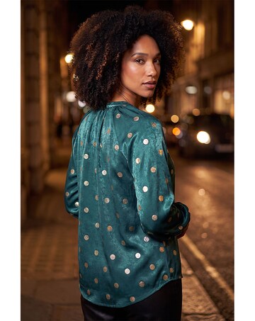 Roman Foil Spot Button Top