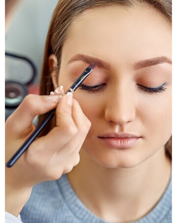 Activity Superstore Teen Makeover Photoshoot