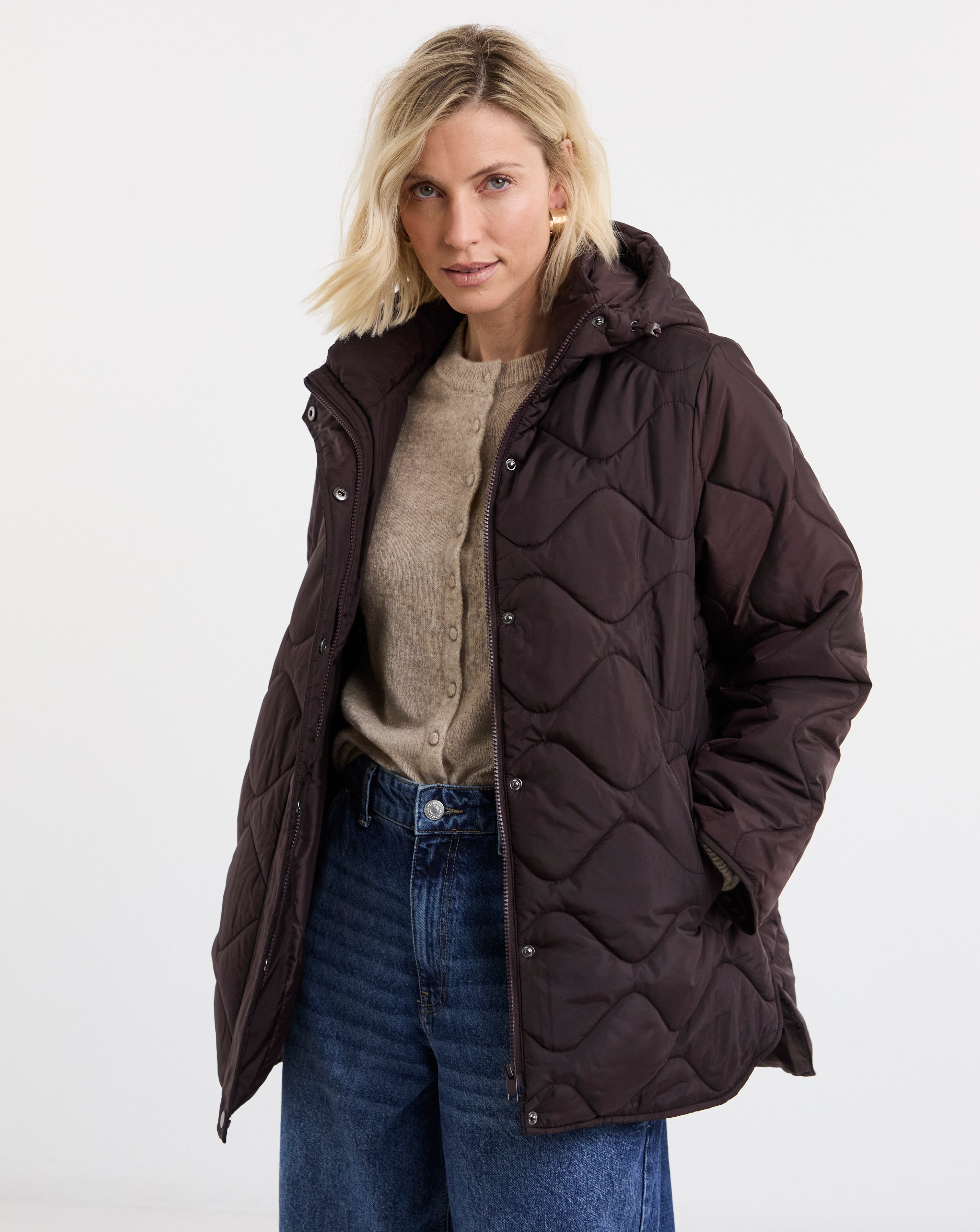 New In - Short Quilted Jacket