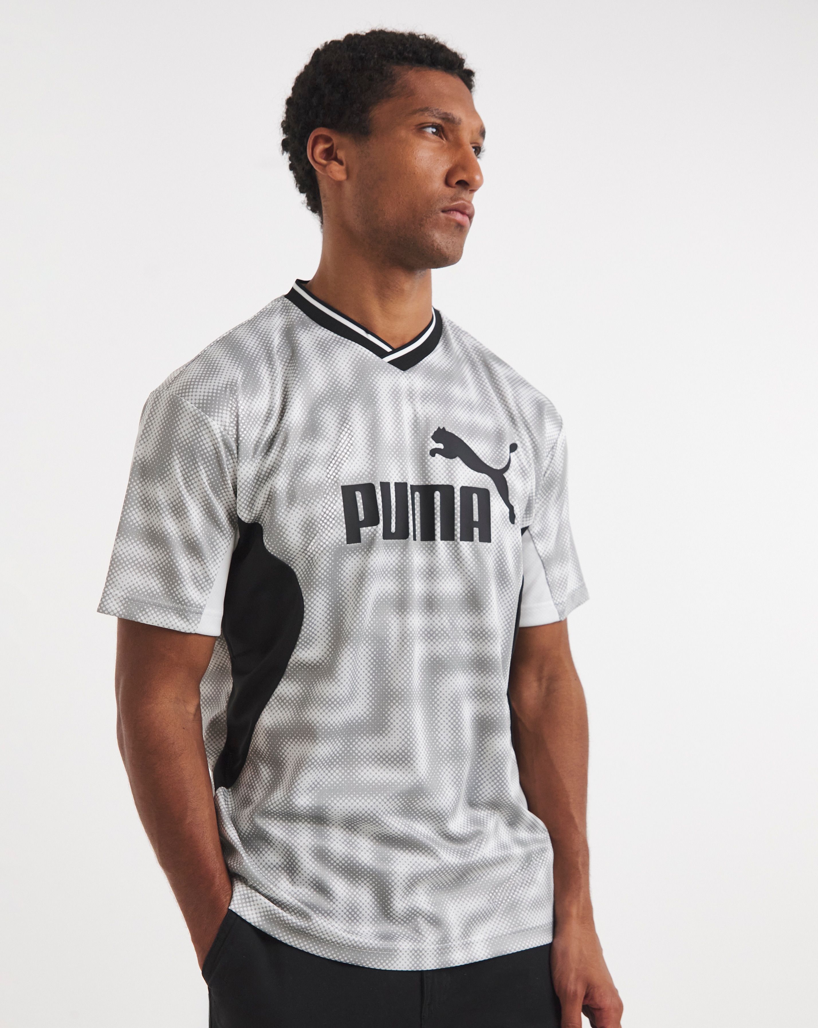 PUMA Essentials Relaxed Football Jersey