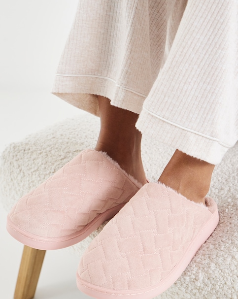 New In - Quilted Mule Slipper Ex Wide
