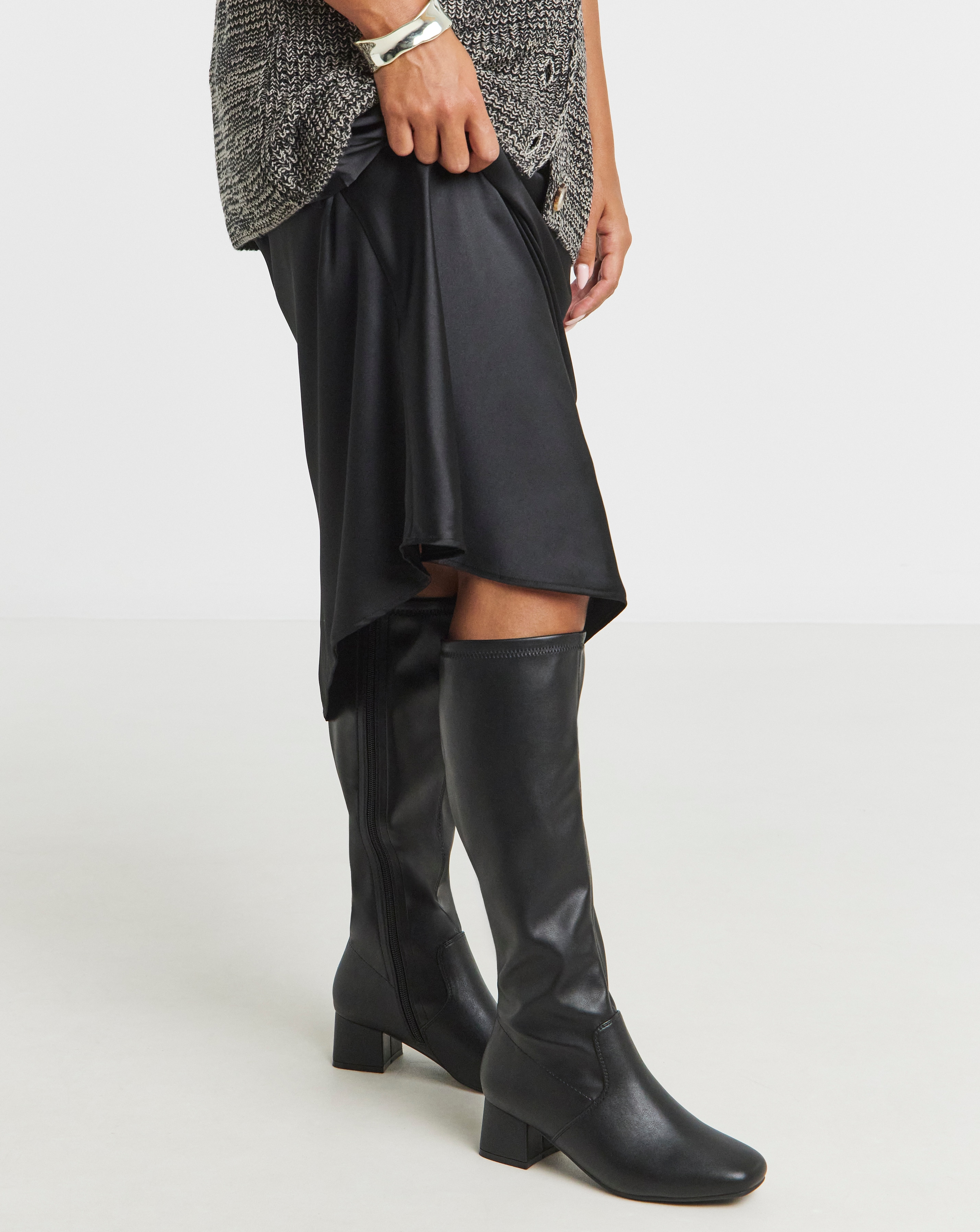Low Block Heel Knee High Boot E Std