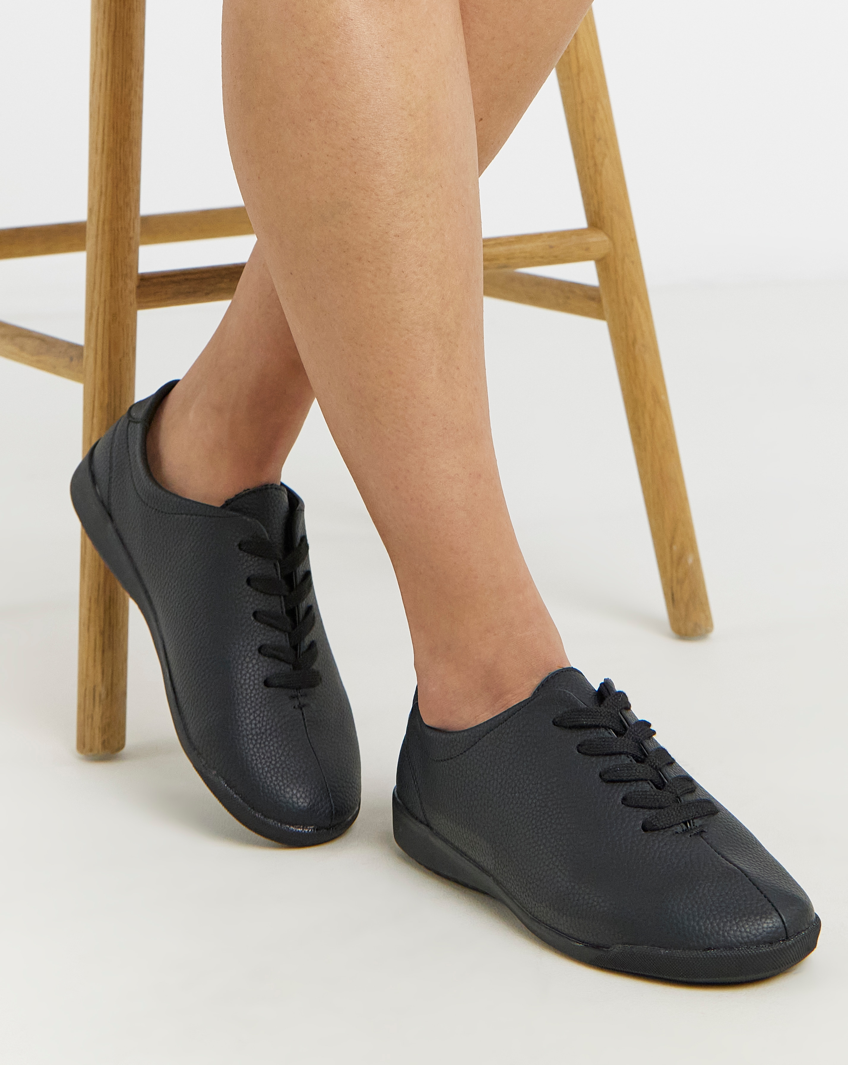 Tumbled Lace Up Trainer EEE Fit