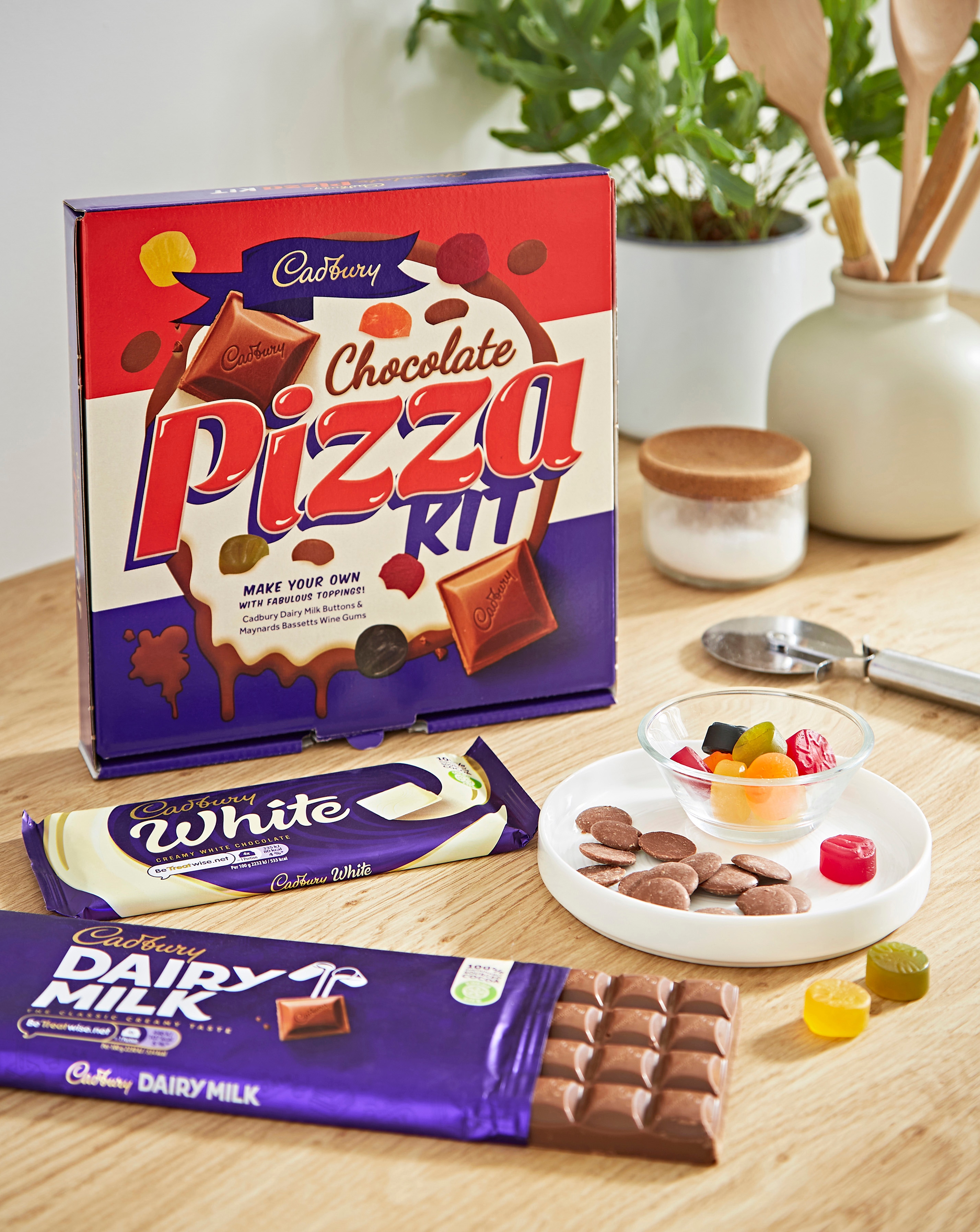 Cadbury Dairy Milk Chocolate Pizza Kit