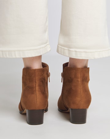 Meredith Ankle Western Boot - Wide Fit (E)