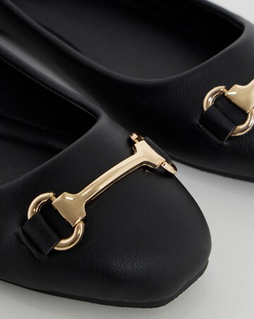 Tandra Classic Ballerina With Snaffle Trim - Extra Wide Fit (EEE)