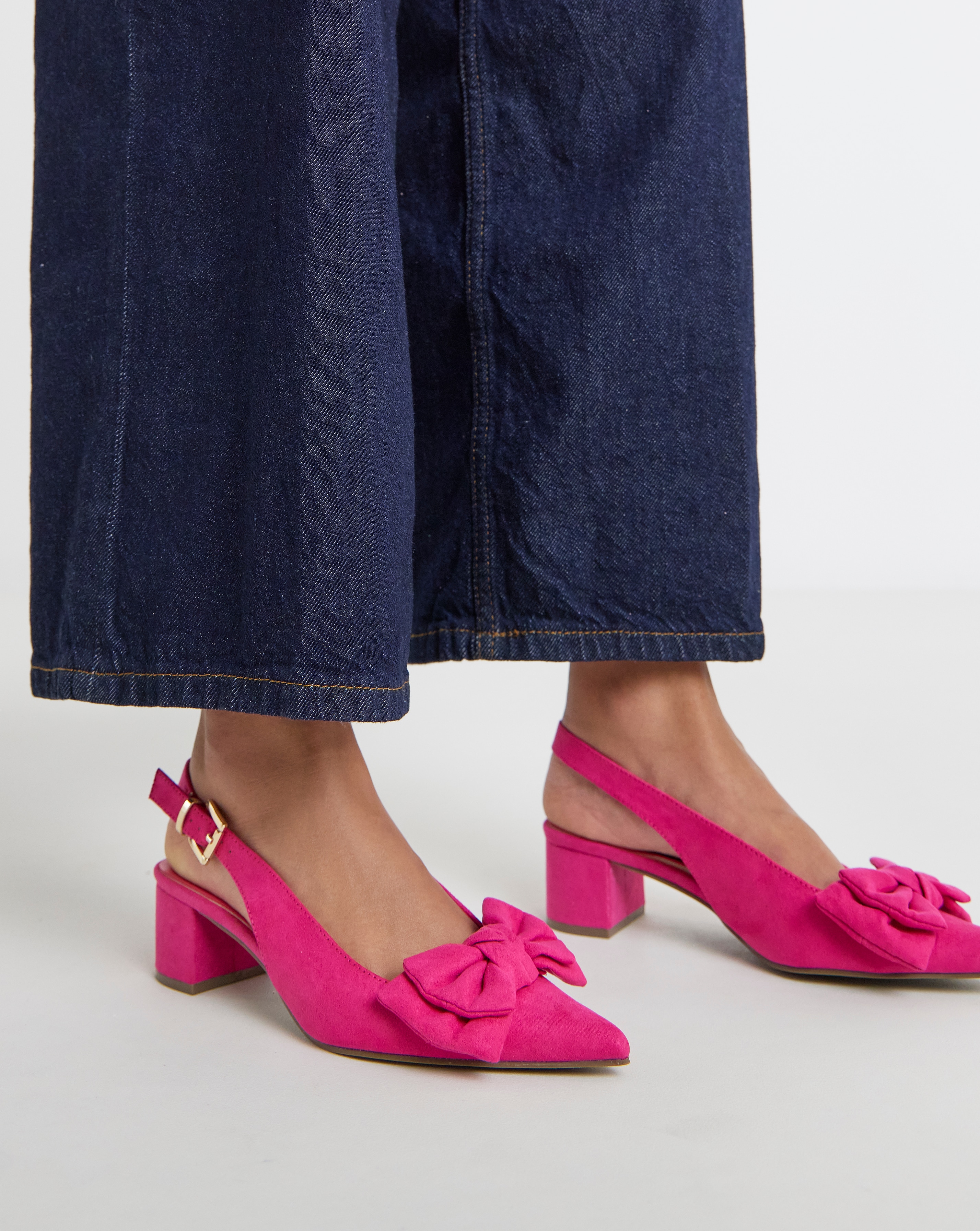 New In - Block Heel Slingback With Bow Ex Wide