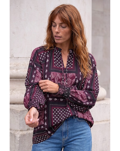 Roman Patchwork Print V-Neck Top