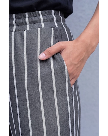 Roman Stripe Drawstring Stretch Trouser
