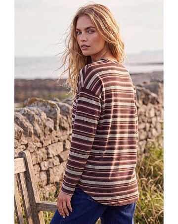 Roman Stripe Print Snit Top