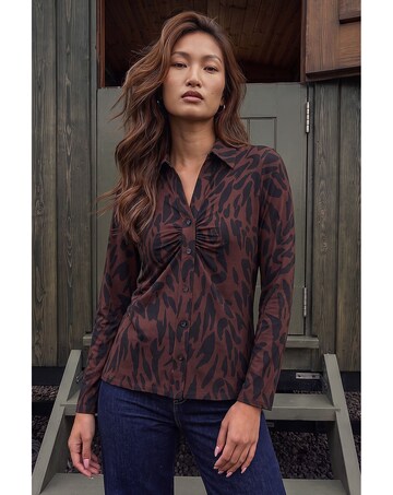 Roman Abstract Print V-Neck Blouse