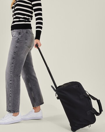 Accessorize Wheeled Weekend Bag