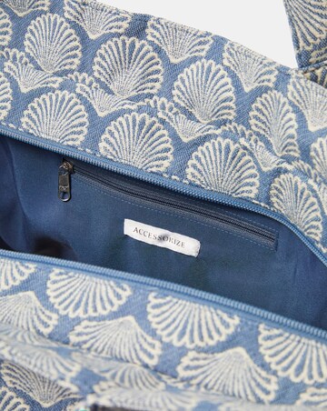 Accessorize Shell Print Weekend Bag