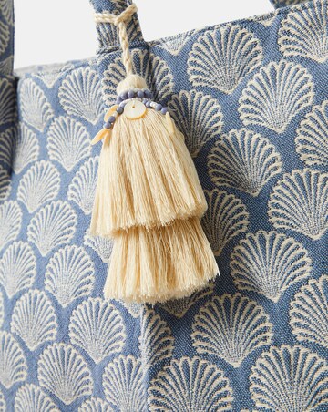 Accessorize Shell Print Weekend Bag